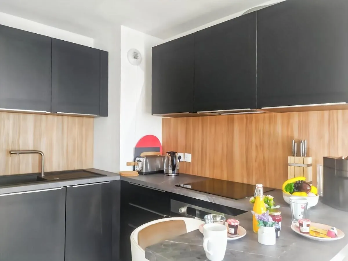 Apartament Sun Paradise -Stylish Flat-Rooftop Pool Access-Monaco View Beausoleil