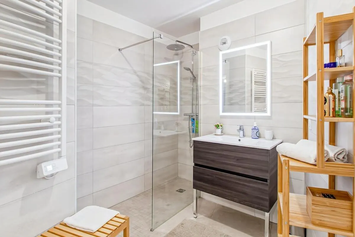 Sun Paradise -Stylish Flat-Rooftop Pool Access-Monaco View Beausoleil Apartament