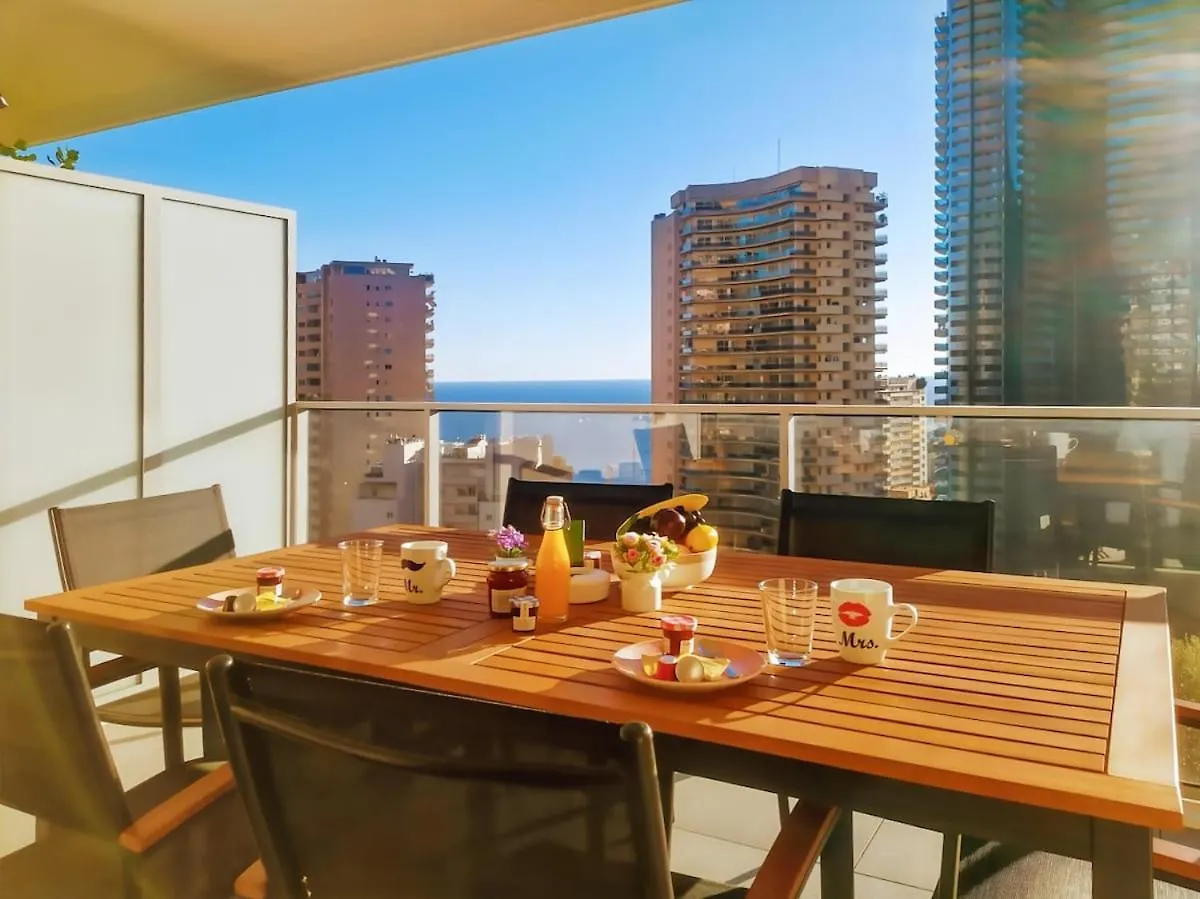 Sun Paradise -Stylish Flat-Rooftop Pool Access-Monaco View Beausoleil Francja